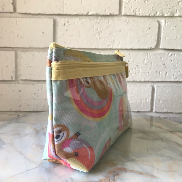 Thirty One Clear Clip Pouch Pool Day Sloths - Picture 2 of 14